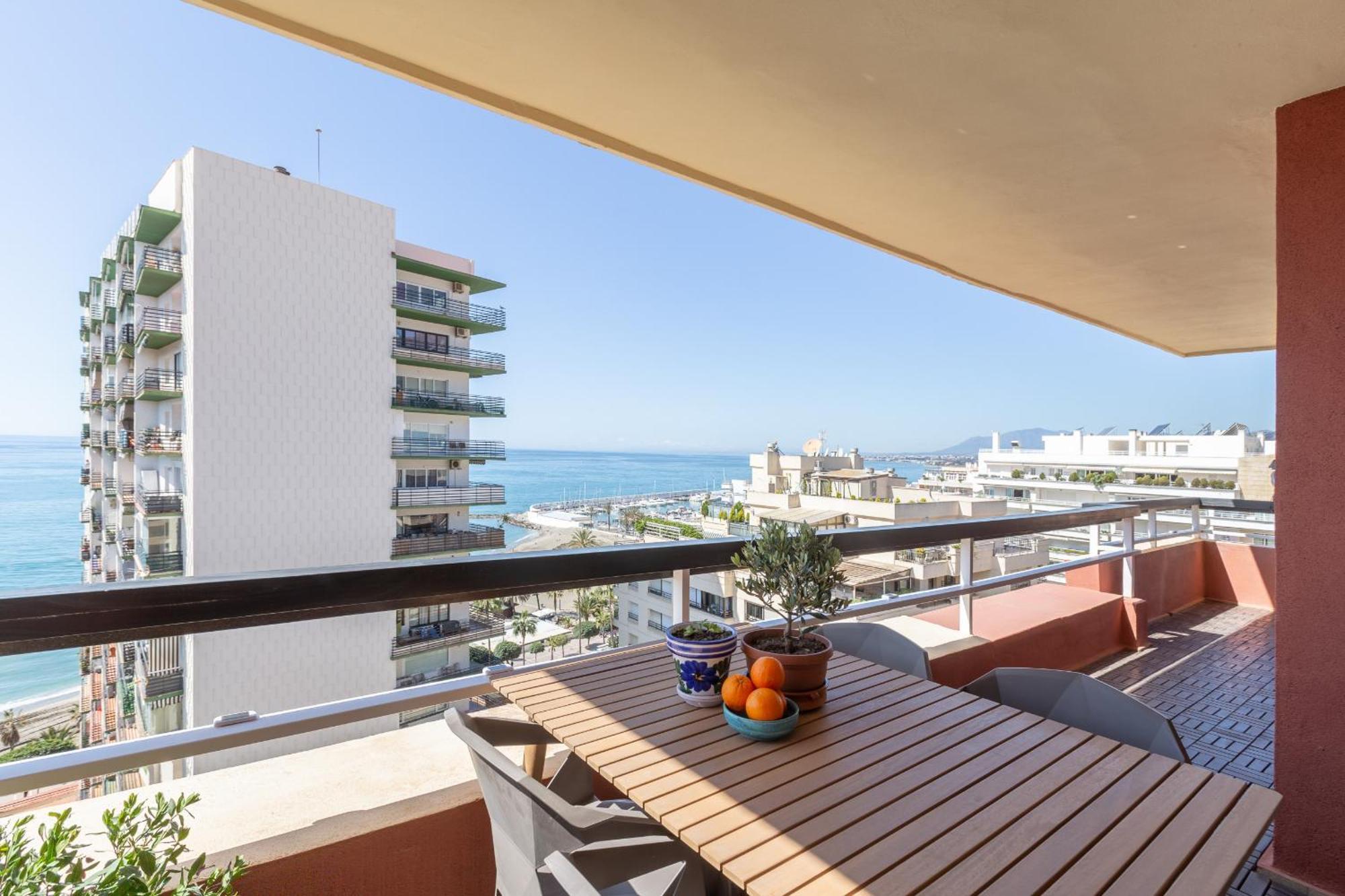 Port Beachfront - Eaw Homes Apartamento *